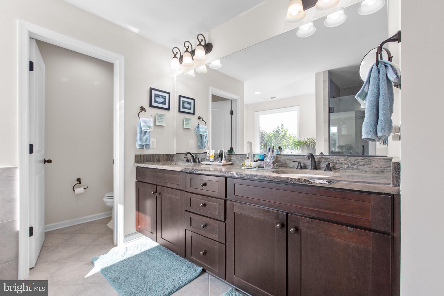 7116 LAKE DR, WARRENTON, Virginia 20187, 4 Bedrooms Bedrooms, 18 Rooms Rooms,4 BathroomsBathrooms,Residential,For sale,7116 LAKE DR,VAFQ2018366 MLS # VAFQ2018366
