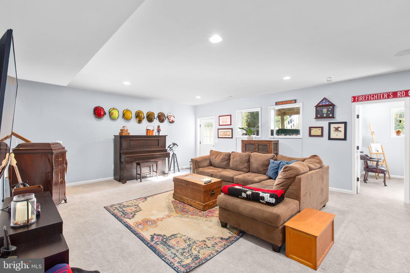 7116 LAKE DR, WARRENTON, Virginia 20187, 4 Bedrooms Bedrooms, 18 Rooms Rooms,4 BathroomsBathrooms,Residential,For sale,7116 LAKE DR,VAFQ2018366 MLS # VAFQ2018366