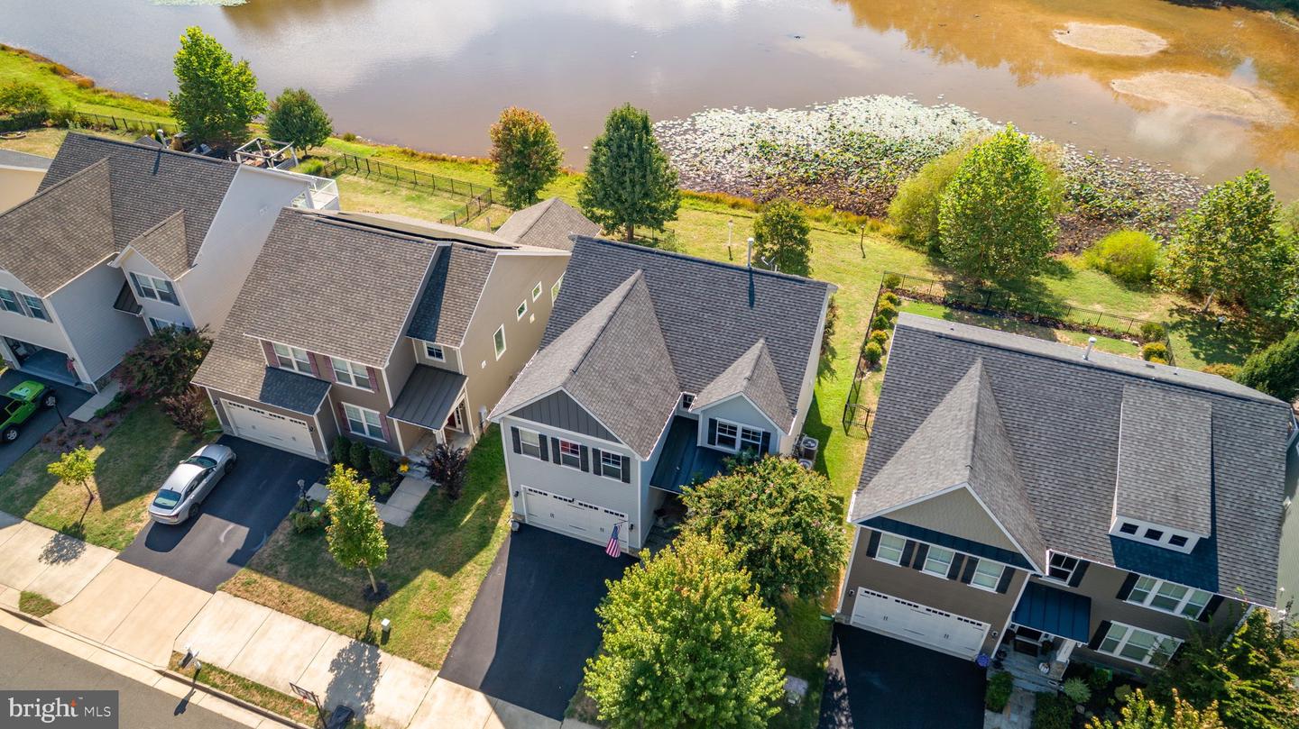 7116 LAKE DR, WARRENTON, Virginia 20187, 4 Bedrooms Bedrooms, 18 Rooms Rooms,4 BathroomsBathrooms,Residential,For sale,7116 LAKE DR,VAFQ2018366 MLS # VAFQ2018366