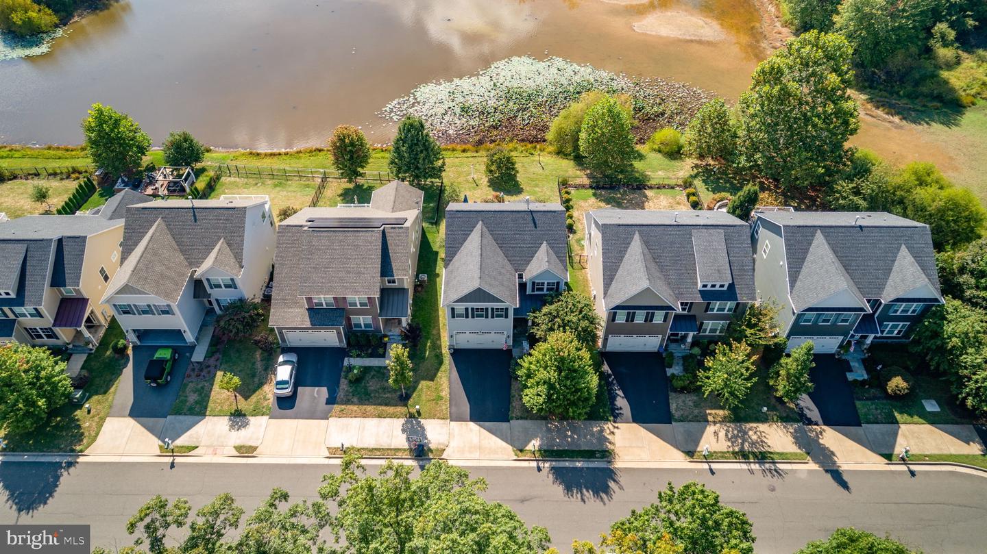 7116 LAKE DR, WARRENTON, Virginia 20187, 4 Bedrooms Bedrooms, 18 Rooms Rooms,4 BathroomsBathrooms,Residential,For sale,7116 LAKE DR,VAFQ2018366 MLS # VAFQ2018366