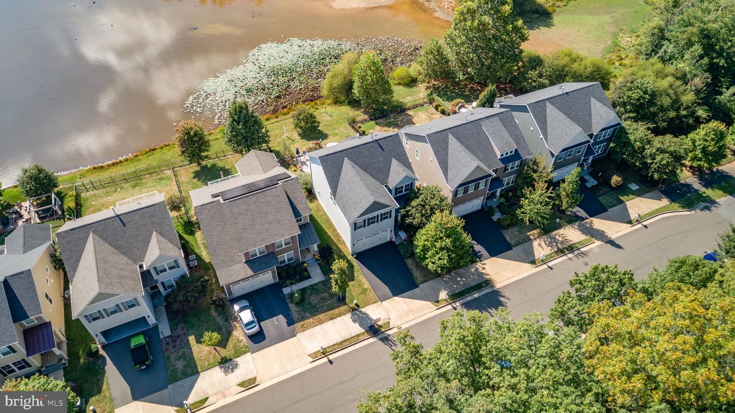 7116 LAKE DR, WARRENTON, Virginia 20187, 4 Bedrooms Bedrooms, 18 Rooms Rooms,4 BathroomsBathrooms,Residential,For sale,7116 LAKE DR,VAFQ2018366 MLS # VAFQ2018366
