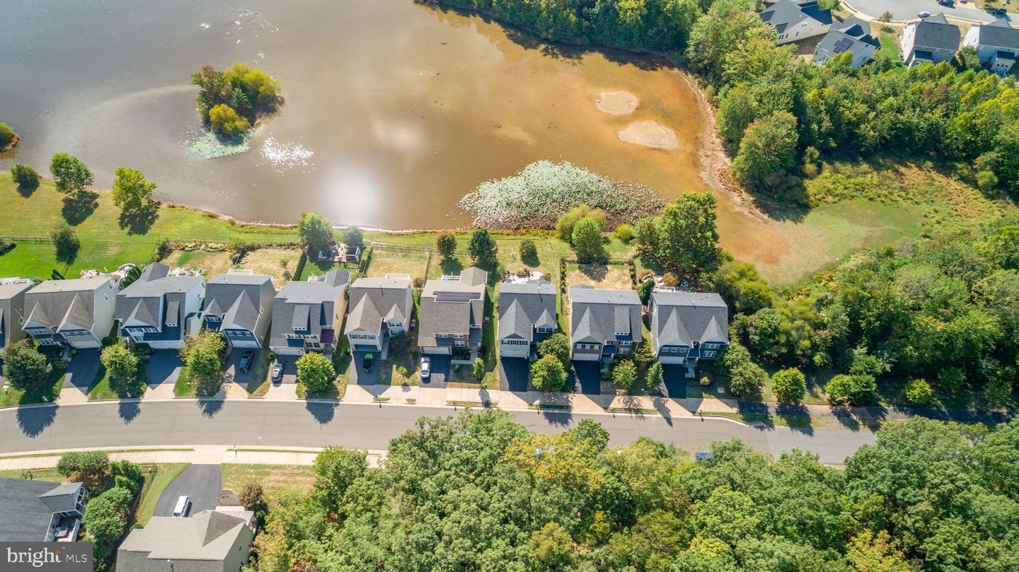 7116 LAKE DR, WARRENTON, Virginia 20187, 4 Bedrooms Bedrooms, 18 Rooms Rooms,4 BathroomsBathrooms,Residential,For sale,7116 LAKE DR,VAFQ2018366 MLS # VAFQ2018366