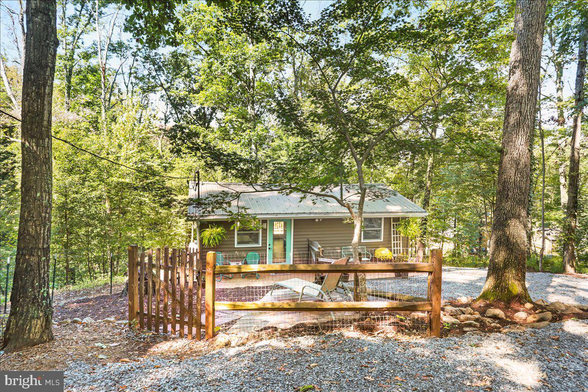 570 CEDAR RD, STRASBURG, Virginia 22657, 1 Bedroom Bedrooms, ,1 BathroomBathrooms,Residential,For sale,570 CEDAR RD,VASH2012598 MLS # VASH2012598