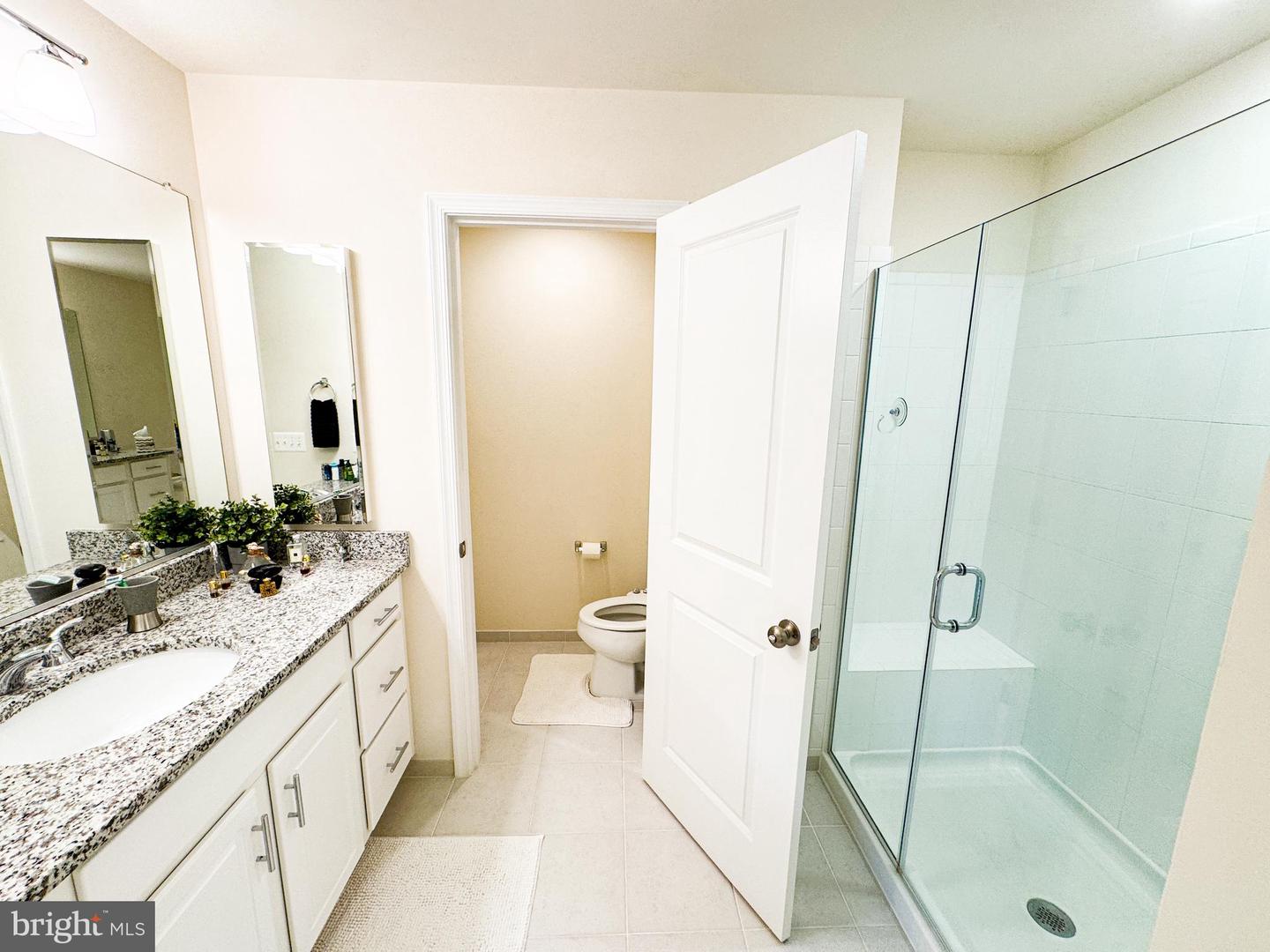 42410 DOGWOOD GLEN SQ, STERLING, Virginia 20166, 3 Bedrooms Bedrooms, ,3 BathroomsBathrooms,Residential,For sale,42410 DOGWOOD GLEN SQ,VALO2107312 MLS # VALO2107312