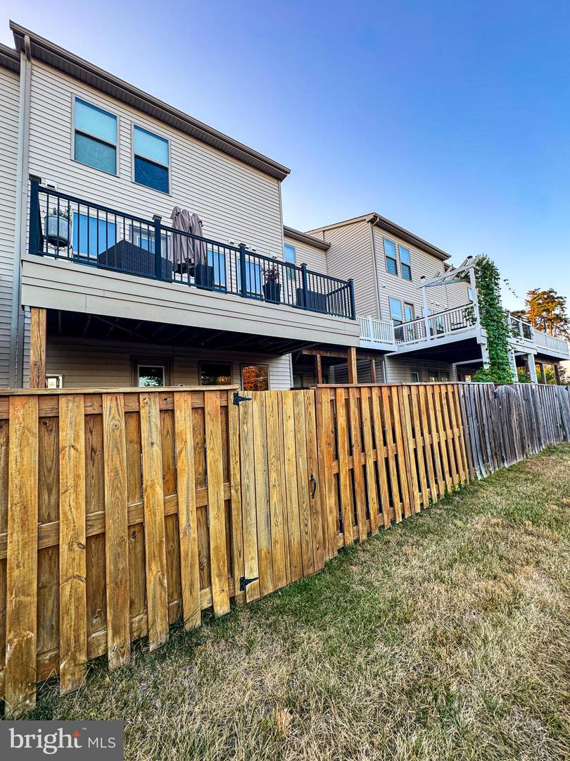 42410 DOGWOOD GLEN SQ, STERLING, Virginia 20166, 3 Bedrooms Bedrooms, ,3 BathroomsBathrooms,Residential,For sale,42410 DOGWOOD GLEN SQ,VALO2107312 MLS # VALO2107312