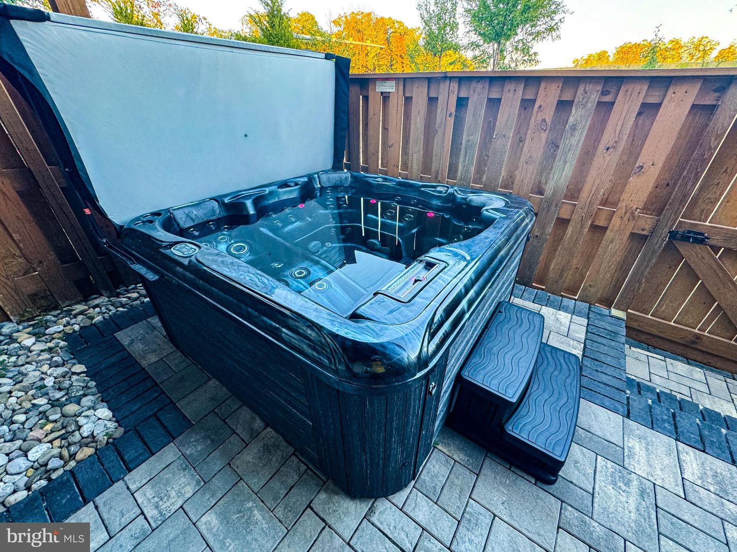 42410 DOGWOOD GLEN SQ, STERLING, Virginia 20166, 3 Bedrooms Bedrooms, ,3 BathroomsBathrooms,Residential,For sale,42410 DOGWOOD GLEN SQ,VALO2107312 MLS # VALO2107312