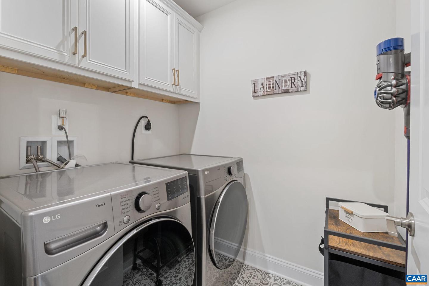 3712 THICKET RUN PL, CHARLOTTESVILLE, Virginia 22911, 5 Bedrooms Bedrooms, ,5 BathroomsBathrooms,Residential,For sale,3712 THICKET RUN PL,669130 MLS # 669130