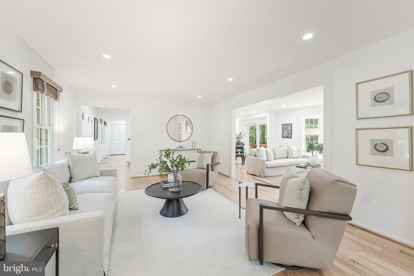 10809 DAYFLOWER CT, RESTON, Virginia 20191, 4 Bedrooms Bedrooms, ,3 BathroomsBathrooms,Residential,For sale,10809 DAYFLOWER CT,VAFX2268388 MLS # VAFX2268388