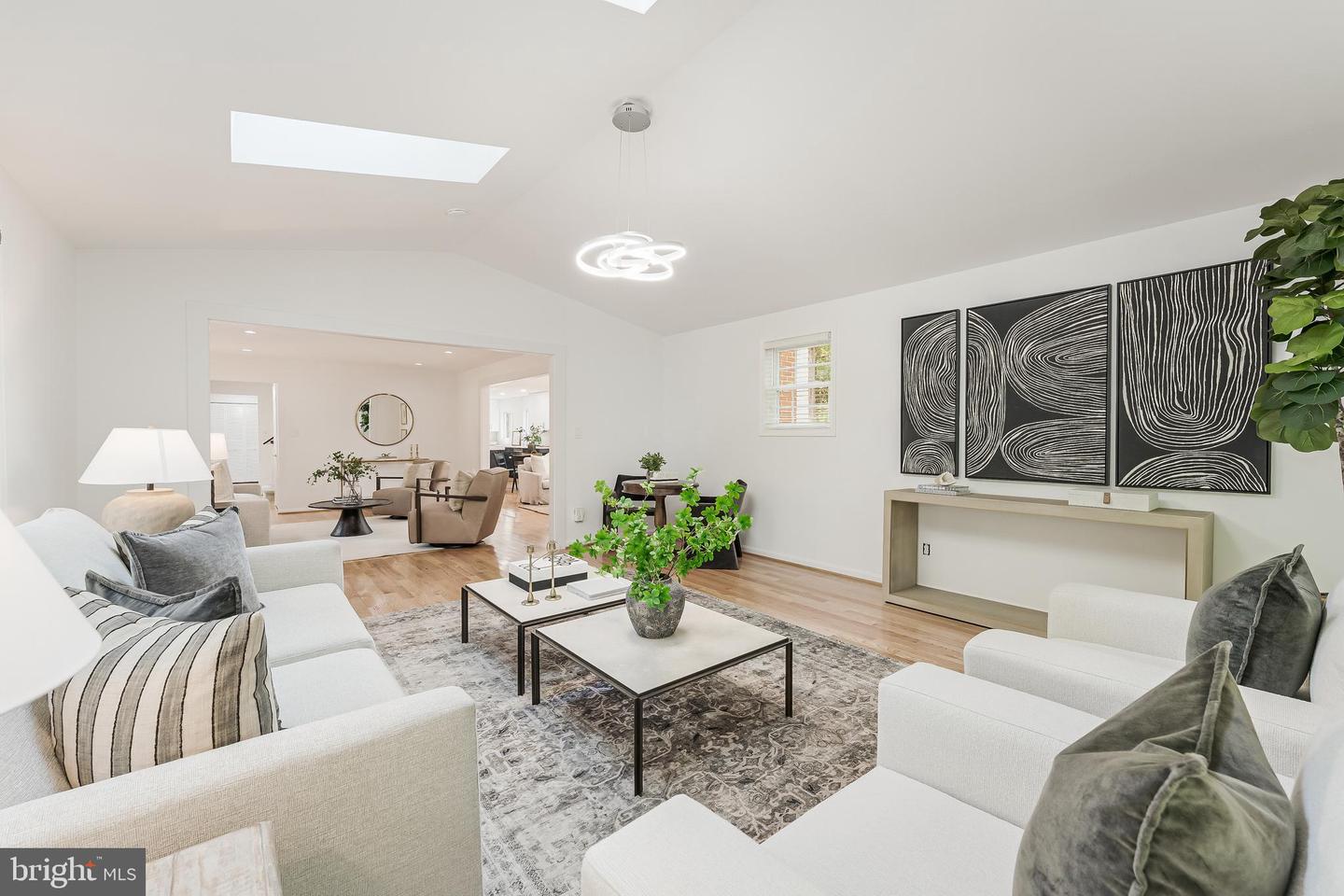10809 DAYFLOWER CT, RESTON, Virginia 20191, 4 Bedrooms Bedrooms, ,3 BathroomsBathrooms,Residential,For sale,10809 DAYFLOWER CT,VAFX2268388 MLS # VAFX2268388