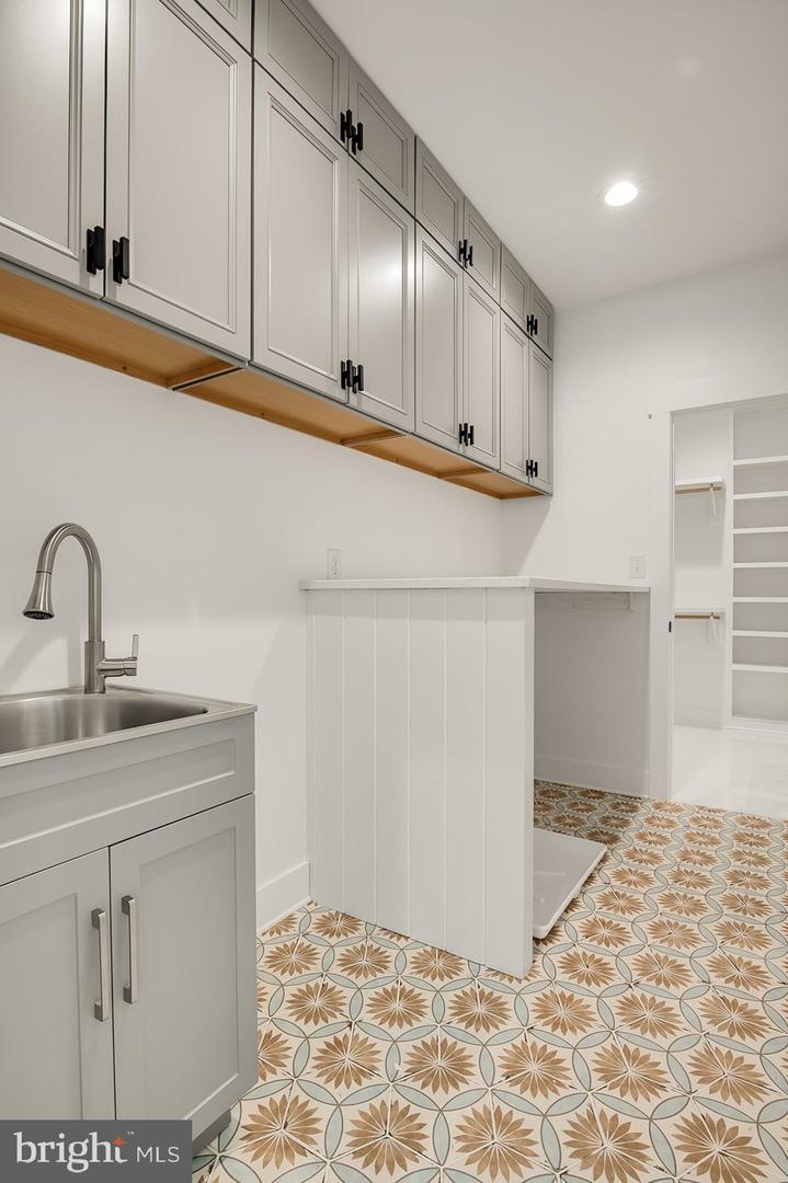 3321 COPELAND WAY, POWHATAN, Virginia 23139, 5 Rooms Rooms,4 BathroomsBathrooms,Residential,For sale,3321 COPELAND WAY,VAPN2000104 MLS # VAPN2000104 3321 COPELAND WAY, POWHATAN, Virginia 23139, 5 Rooms Rooms,4 BathroomsBathrooms,Residential,For sale,3321 COPELAND WAY,VAPN2000104 MLS # VAPN2000104