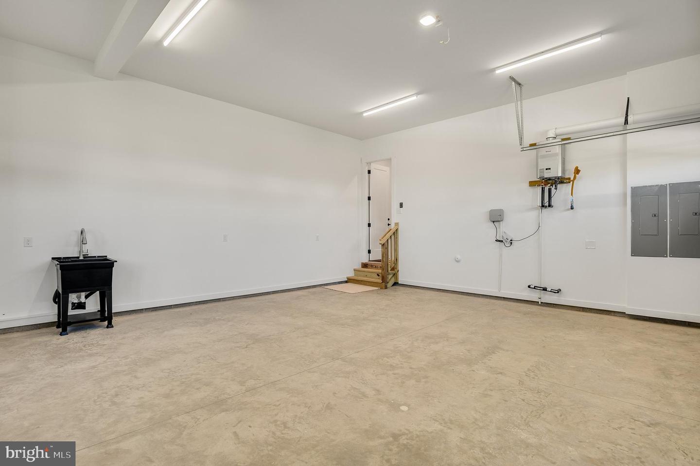 3321 COPELAND WAY, POWHATAN, Virginia 23139, 5 Rooms Rooms,4 BathroomsBathrooms,Residential,For sale,3321 COPELAND WAY,VAPN2000104 MLS # VAPN2000104 3321 COPELAND WAY, POWHATAN, Virginia 23139, 5 Rooms Rooms,4 BathroomsBathrooms,Residential,For sale,3321 COPELAND WAY,VAPN2000104 MLS # VAPN2000104