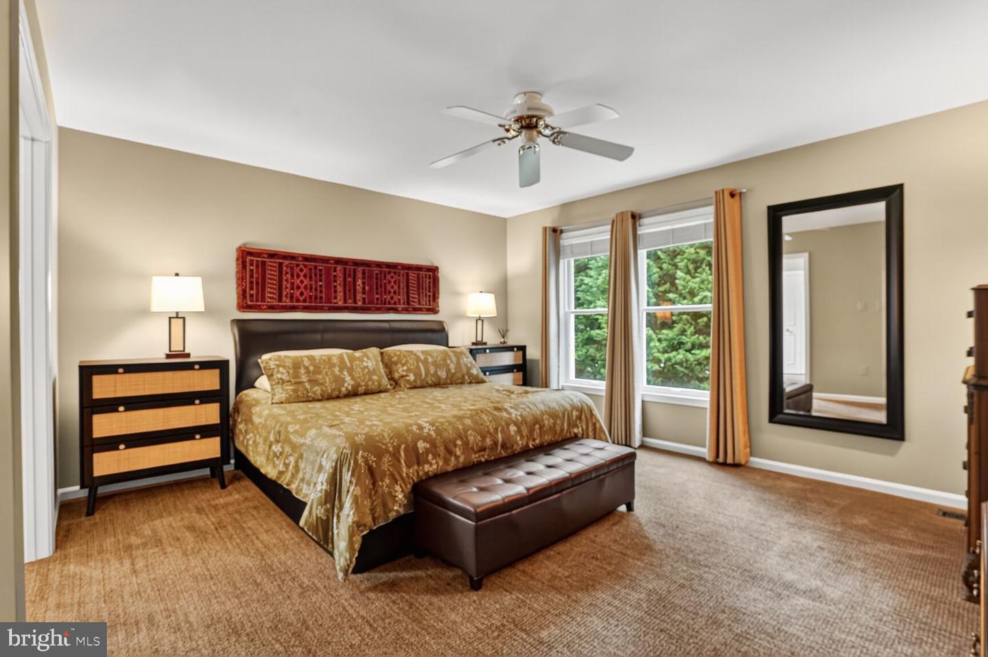 9616 BURNT OAK DR, FAIRFAX STATION, Virginia 22039, 4 Bedrooms Bedrooms, 14 Rooms Rooms,2 BathroomsBathrooms,Residential,For sale,9616 BURNT OAK DR,VAFX2268428 MLS # VAFX2268428