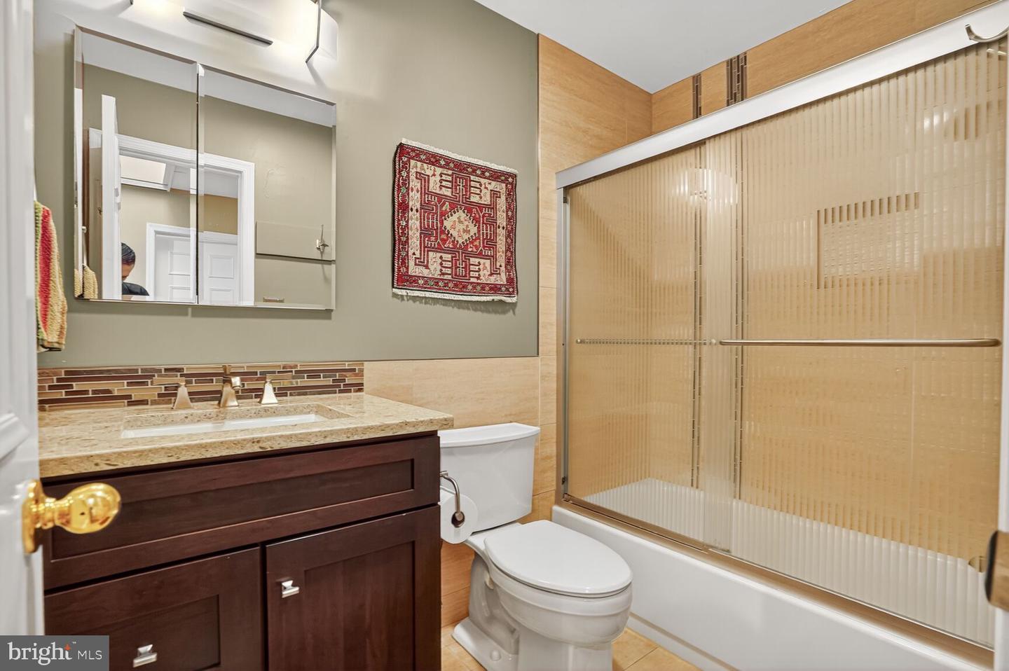 9616 BURNT OAK DR, FAIRFAX STATION, Virginia 22039, 4 Bedrooms Bedrooms, 14 Rooms Rooms,2 BathroomsBathrooms,Residential,For sale,9616 BURNT OAK DR,VAFX2268428 MLS # VAFX2268428
