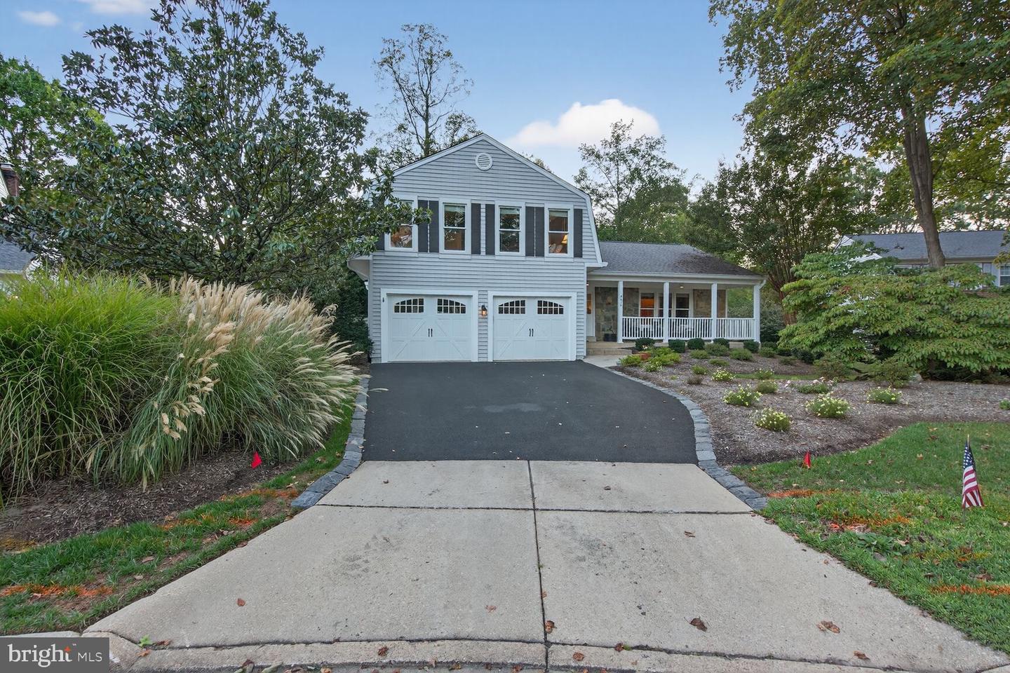 9616 BURNT OAK DR, FAIRFAX STATION, Virginia 22039, 4 Bedrooms Bedrooms, 14 Rooms Rooms,2 BathroomsBathrooms,Residential,For sale,9616 BURNT OAK DR,VAFX2268428 MLS # VAFX2268428