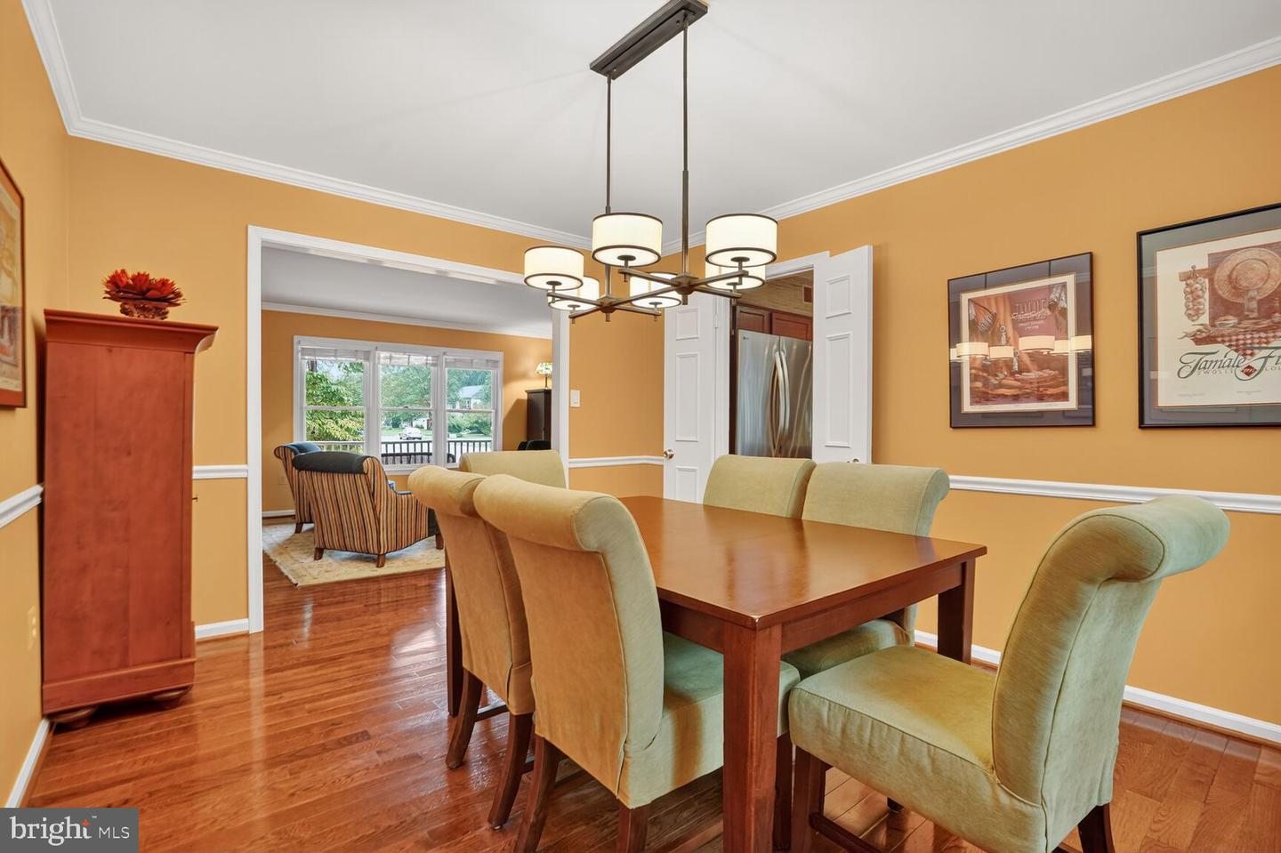 9616 BURNT OAK DR, FAIRFAX STATION, Virginia 22039, 4 Bedrooms Bedrooms, 14 Rooms Rooms,2 BathroomsBathrooms,Residential,For sale,9616 BURNT OAK DR,VAFX2268428 MLS # VAFX2268428