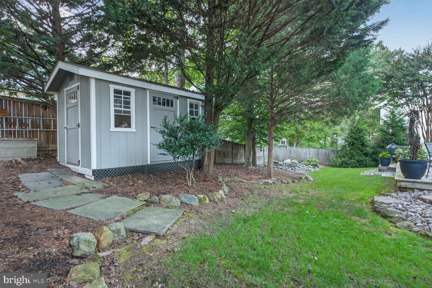 9616 BURNT OAK DR, FAIRFAX STATION, Virginia 22039, 4 Bedrooms Bedrooms, 14 Rooms Rooms,2 BathroomsBathrooms,Residential,For sale,9616 BURNT OAK DR,VAFX2268428 MLS # VAFX2268428
