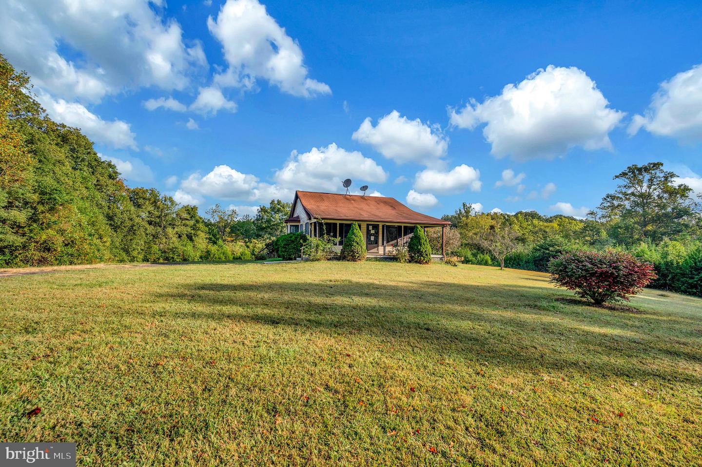 24307 INDEPENDENCE RD, UNIONVILLE, Virginia 22567, 5 Bedrooms Bedrooms, ,3 BathroomsBathrooms,Residential,For sale,24307 INDEPENDENCE RD,VAOR2012334 MLS # VAOR2012334