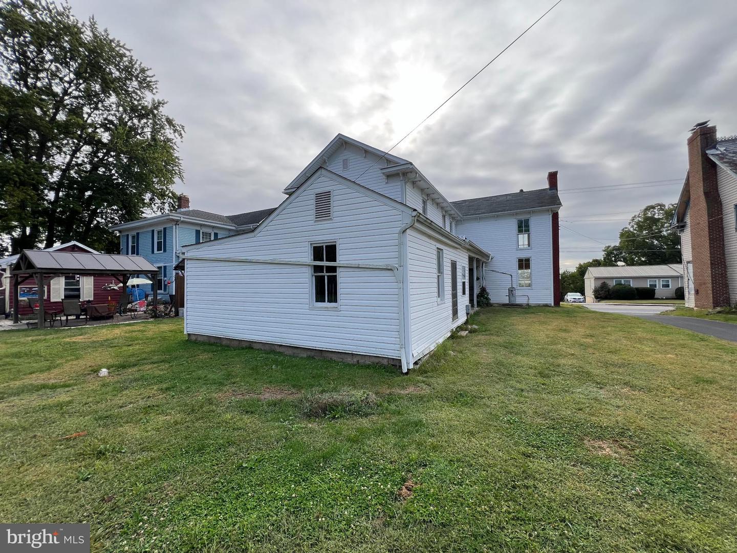 255 S MAIN ST, MOUNT CRAWFORD, Virginia 22841, 4 Bedrooms Bedrooms, ,1 BathroomBathrooms,Residential,For sale,255 S MAIN ST,VARO2002596 MLS # VARO2002596
