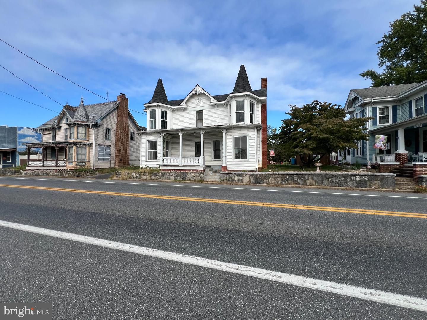 255 S MAIN ST, MOUNT CRAWFORD, Virginia 22841, 4 Bedrooms Bedrooms, ,1 BathroomBathrooms,Residential,For sale,255 S MAIN ST,VARO2002596 MLS # VARO2002596