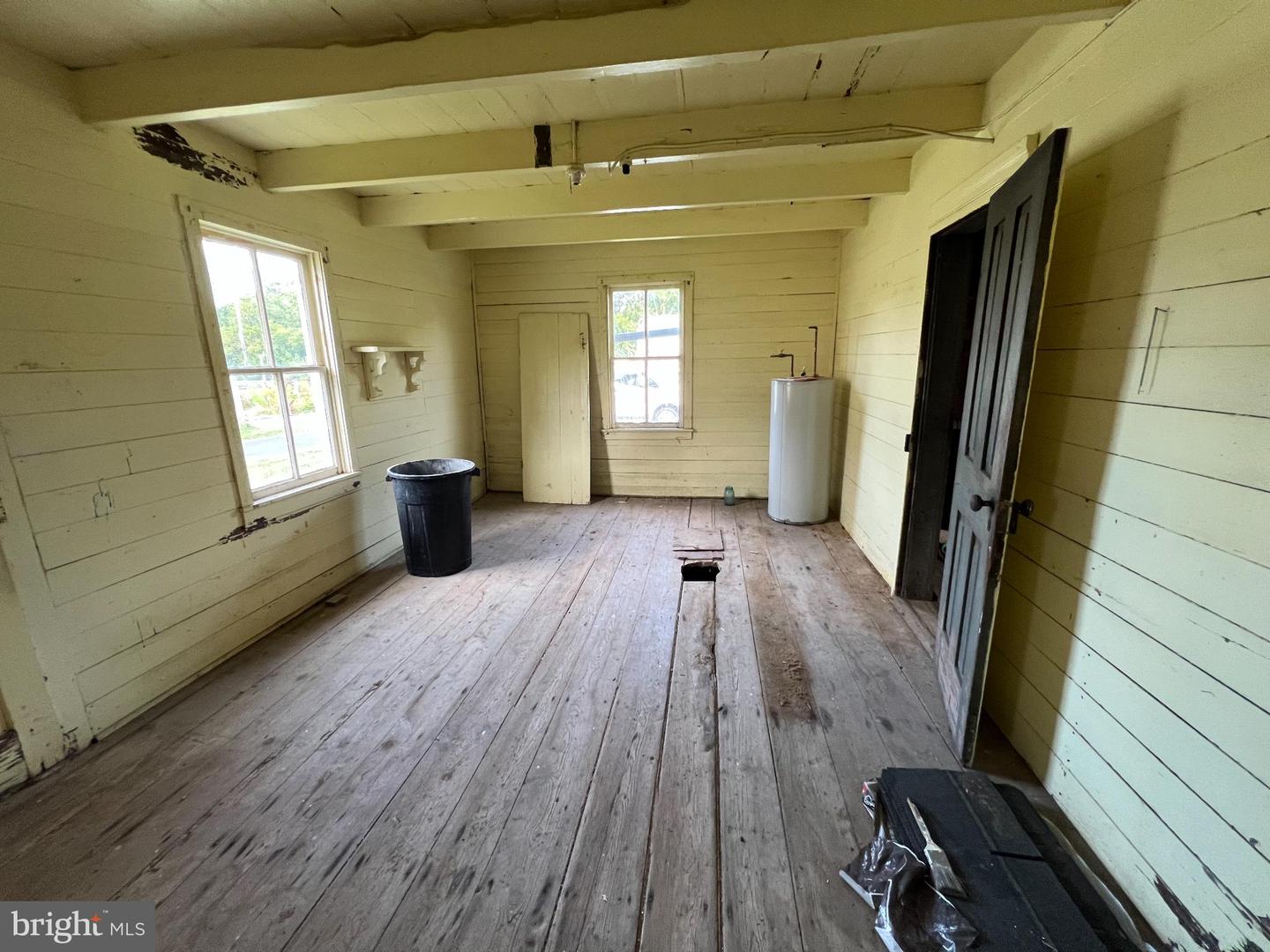 255 S MAIN ST, MOUNT CRAWFORD, Virginia 22841, 4 Bedrooms Bedrooms, ,1 BathroomBathrooms,Residential,For sale,255 S MAIN ST,VARO2002596 MLS # VARO2002596