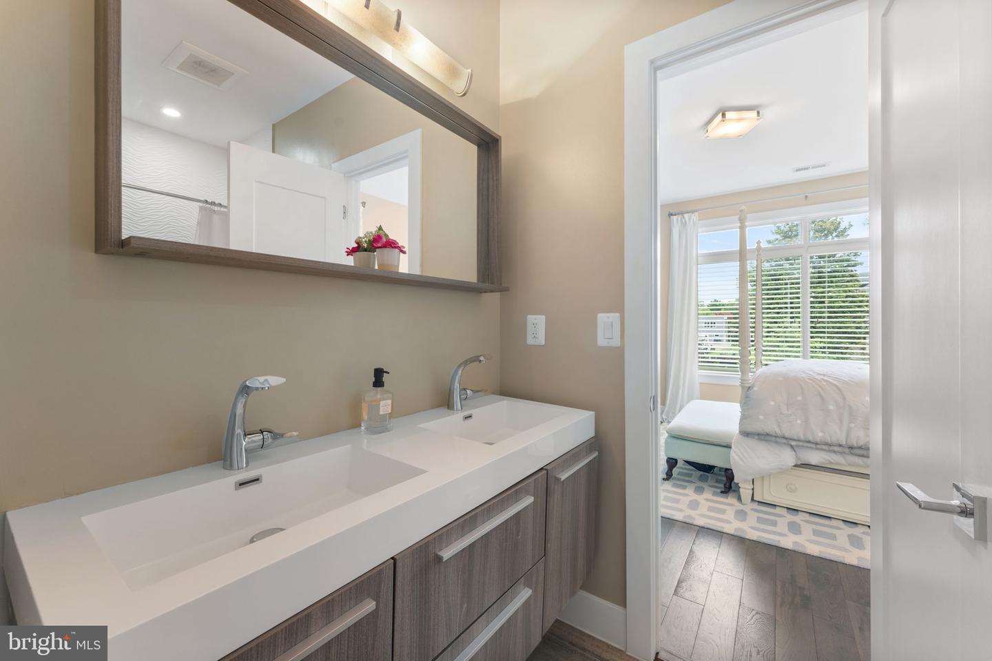 5702 16TH ST NW, WASHINGTON, District Of Columbia 20011, 5 Bedrooms Bedrooms, ,4 BathroomsBathrooms,Residential,For sale,5702 16TH ST NW,DCDC2223622 MLS # DCDC2223622