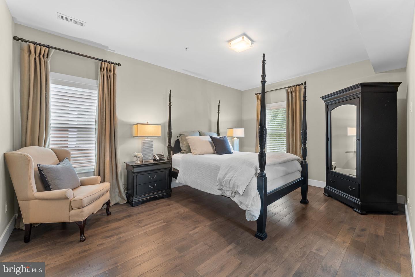 5702 16TH ST NW, WASHINGTON, District Of Columbia 20011, 5 Bedrooms Bedrooms, ,4 BathroomsBathrooms,Residential,For sale,5702 16TH ST NW,DCDC2223622 MLS # DCDC2223622