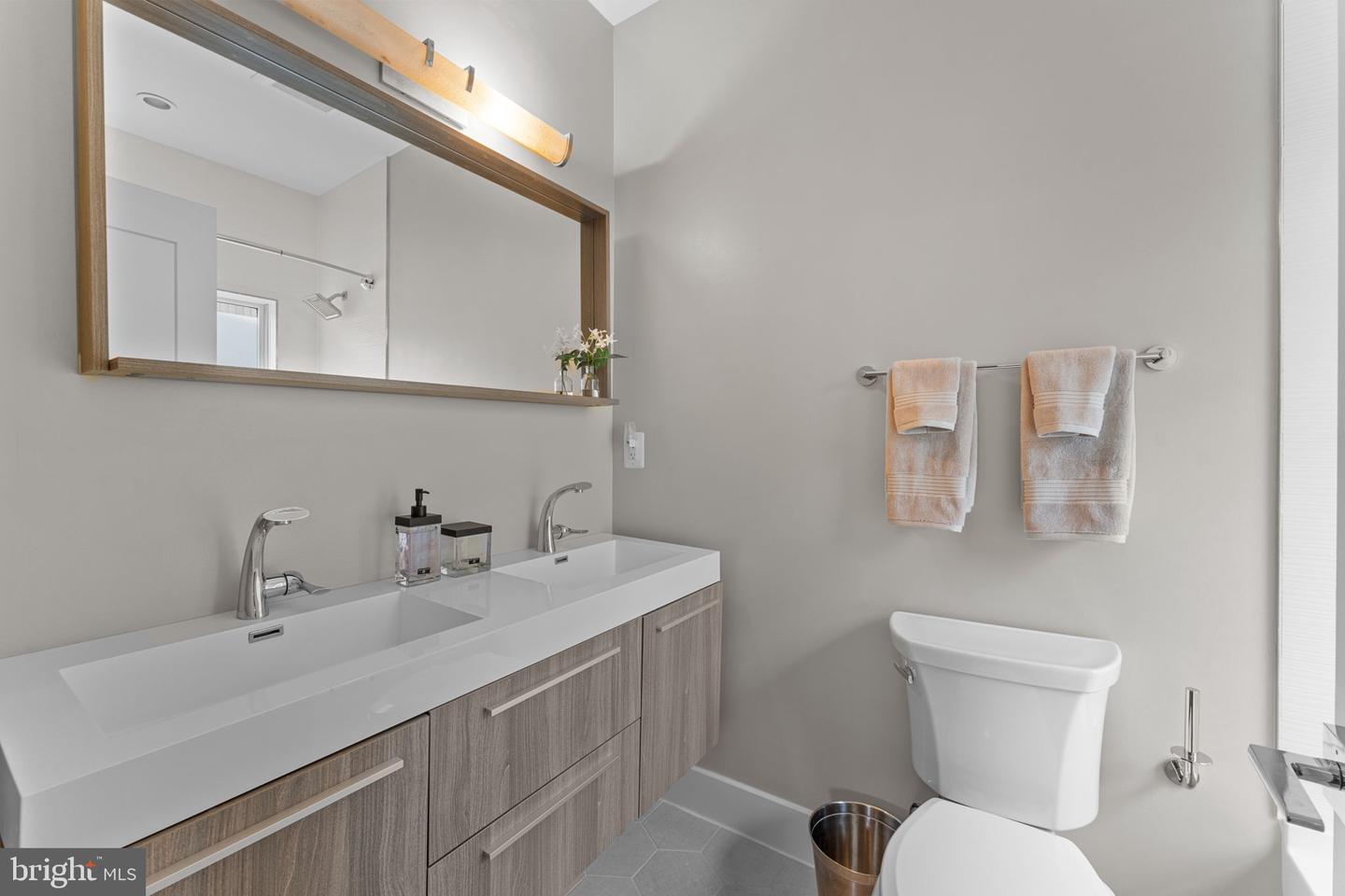 5702 16TH ST NW, WASHINGTON, District Of Columbia 20011, 5 Bedrooms Bedrooms, ,4 BathroomsBathrooms,Residential,For sale,5702 16TH ST NW,DCDC2223622 MLS # DCDC2223622