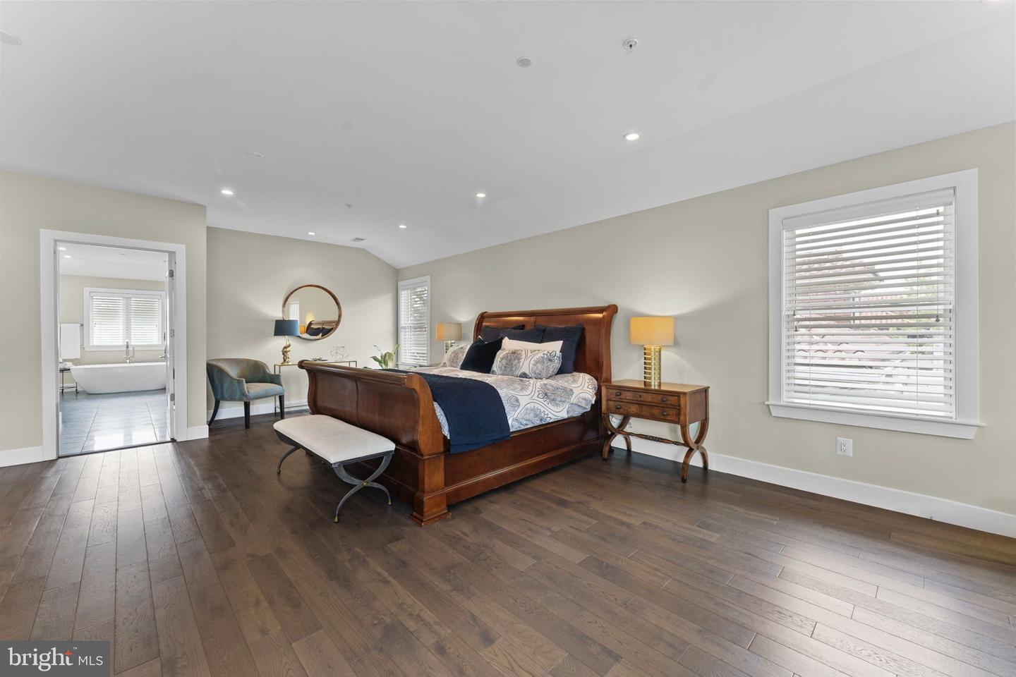 5702 16TH ST NW, WASHINGTON, District Of Columbia 20011, 5 Bedrooms Bedrooms, ,4 BathroomsBathrooms,Residential,For sale,5702 16TH ST NW,DCDC2223622 MLS # DCDC2223622