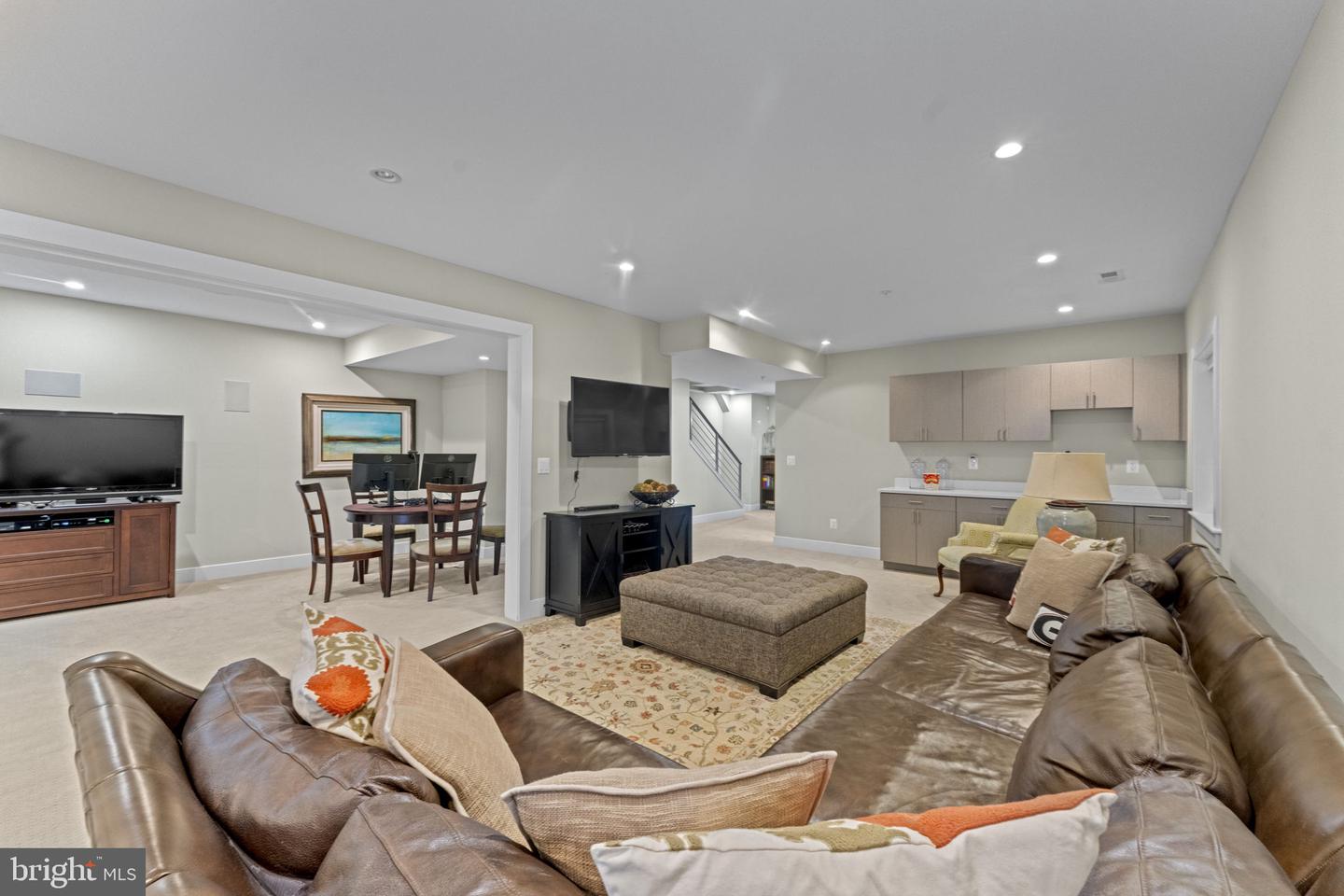 5702 16TH ST NW, WASHINGTON, District Of Columbia 20011, 5 Bedrooms Bedrooms, ,4 BathroomsBathrooms,Residential,For sale,5702 16TH ST NW,DCDC2223622 MLS # DCDC2223622