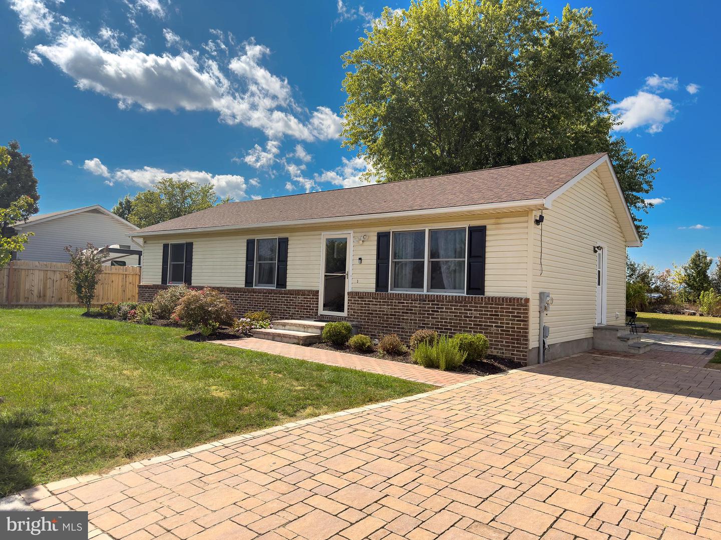 207 NIGHTINGALE AVE, STEPHENS CITY, Virginia 22655, 3 Bedrooms Bedrooms, ,2 BathroomsBathrooms,Residential,For sale,207 NIGHTINGALE AVE,VAFV2036962 MLS # VAFV2036962 207 NIGHTINGALE AVE, STEPHENS CITY, Virginia 22655, 3 Bedrooms Bedrooms, ,2 BathroomsBathrooms,Residential,For sale,207 NIGHTINGALE AVE,VAFV2036962 MLS # VAFV2036962