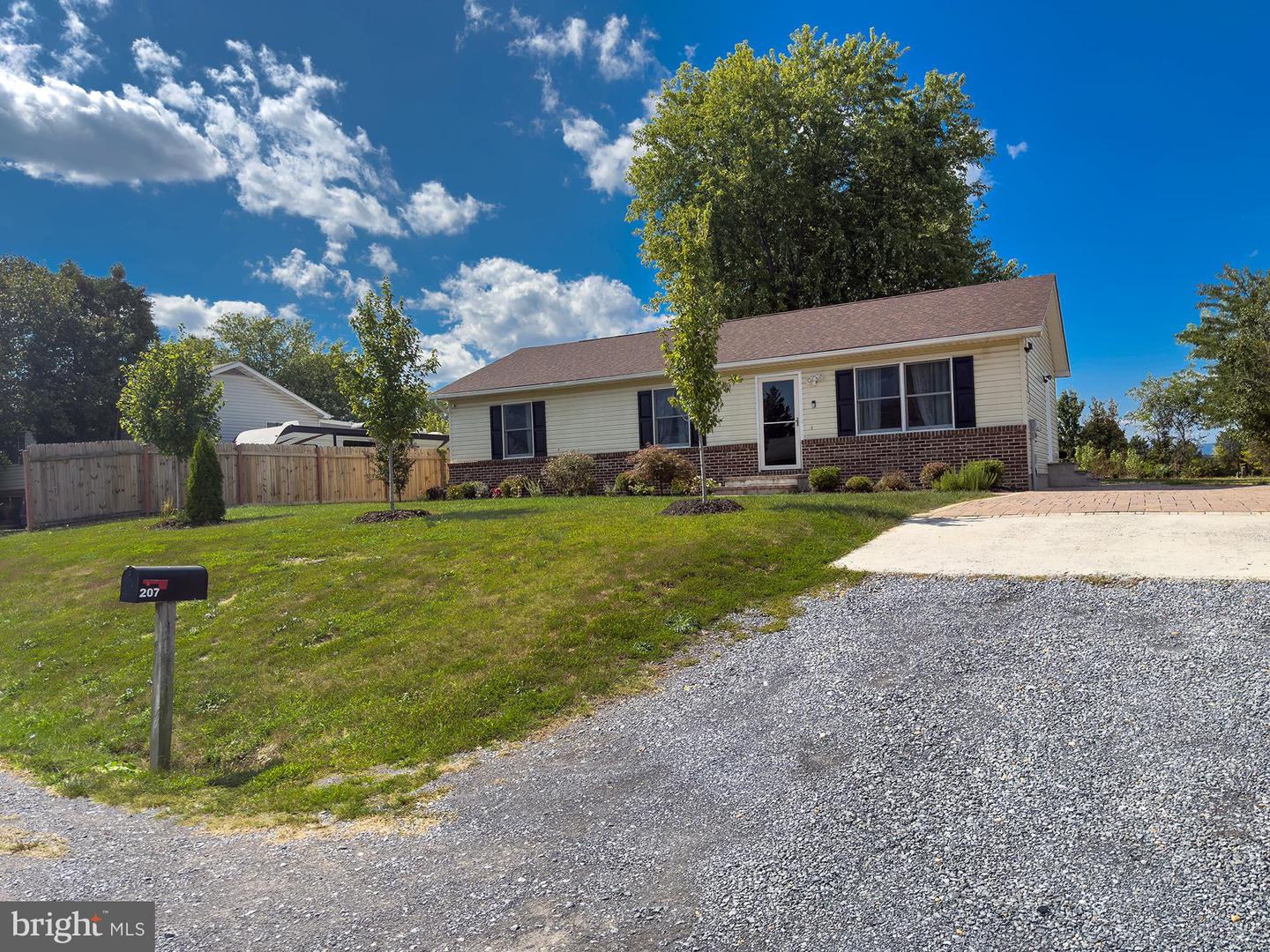 207 NIGHTINGALE AVE, STEPHENS CITY, Virginia 22655, 3 Bedrooms Bedrooms, ,2 BathroomsBathrooms,Residential,For sale,207 NIGHTINGALE AVE,VAFV2036962 MLS # VAFV2036962 207 NIGHTINGALE AVE, STEPHENS CITY, Virginia 22655, 3 Bedrooms Bedrooms, ,2 BathroomsBathrooms,Residential,For sale,207 NIGHTINGALE AVE,VAFV2036962 MLS # VAFV2036962