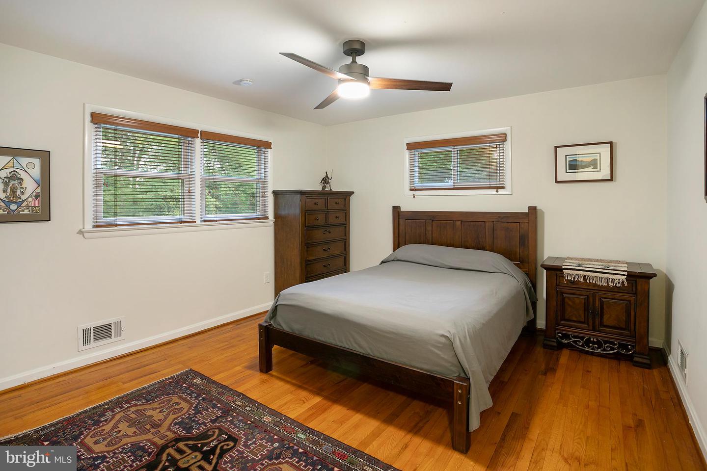 1912 SWAN TER, ALEXANDRIA, Virginia 22307, 4 Bedrooms Bedrooms, ,2 BathroomsBathrooms,Residential,For sale,1912 SWAN TER,VAFX2268748 MLS # VAFX2268748