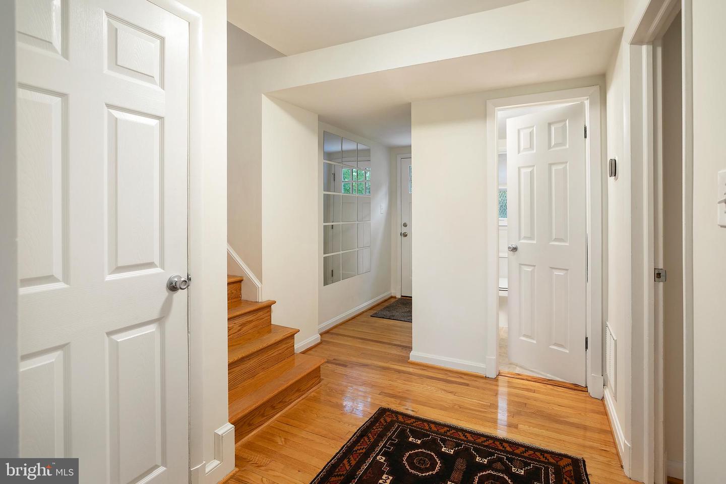 1912 SWAN TER, ALEXANDRIA, Virginia 22307, 4 Bedrooms Bedrooms, ,2 BathroomsBathrooms,Residential,For sale,1912 SWAN TER,VAFX2268748 MLS # VAFX2268748