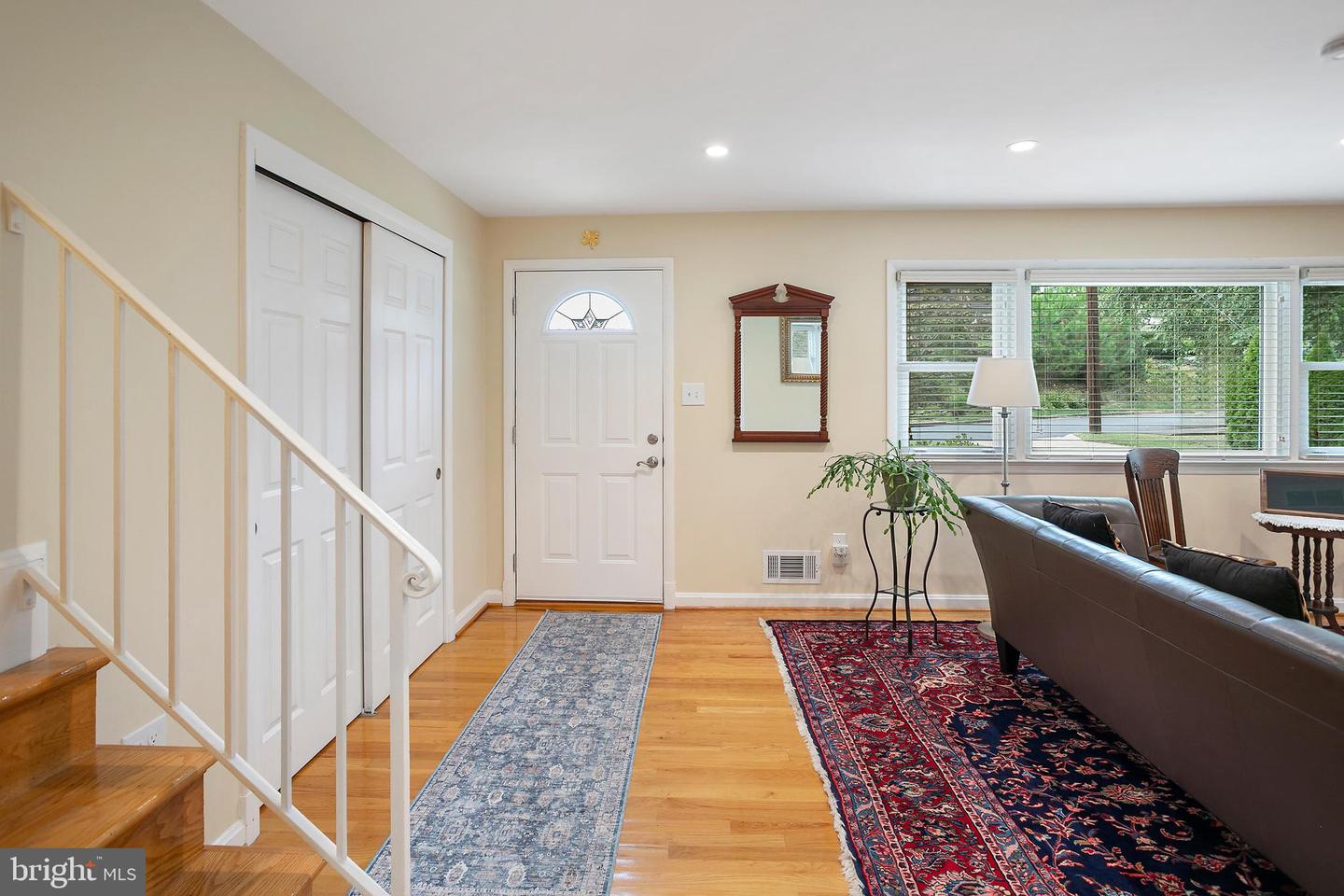 1912 SWAN TER, ALEXANDRIA, Virginia 22307, 4 Bedrooms Bedrooms, ,2 BathroomsBathrooms,Residential,For sale,1912 SWAN TER,VAFX2268748 MLS # VAFX2268748