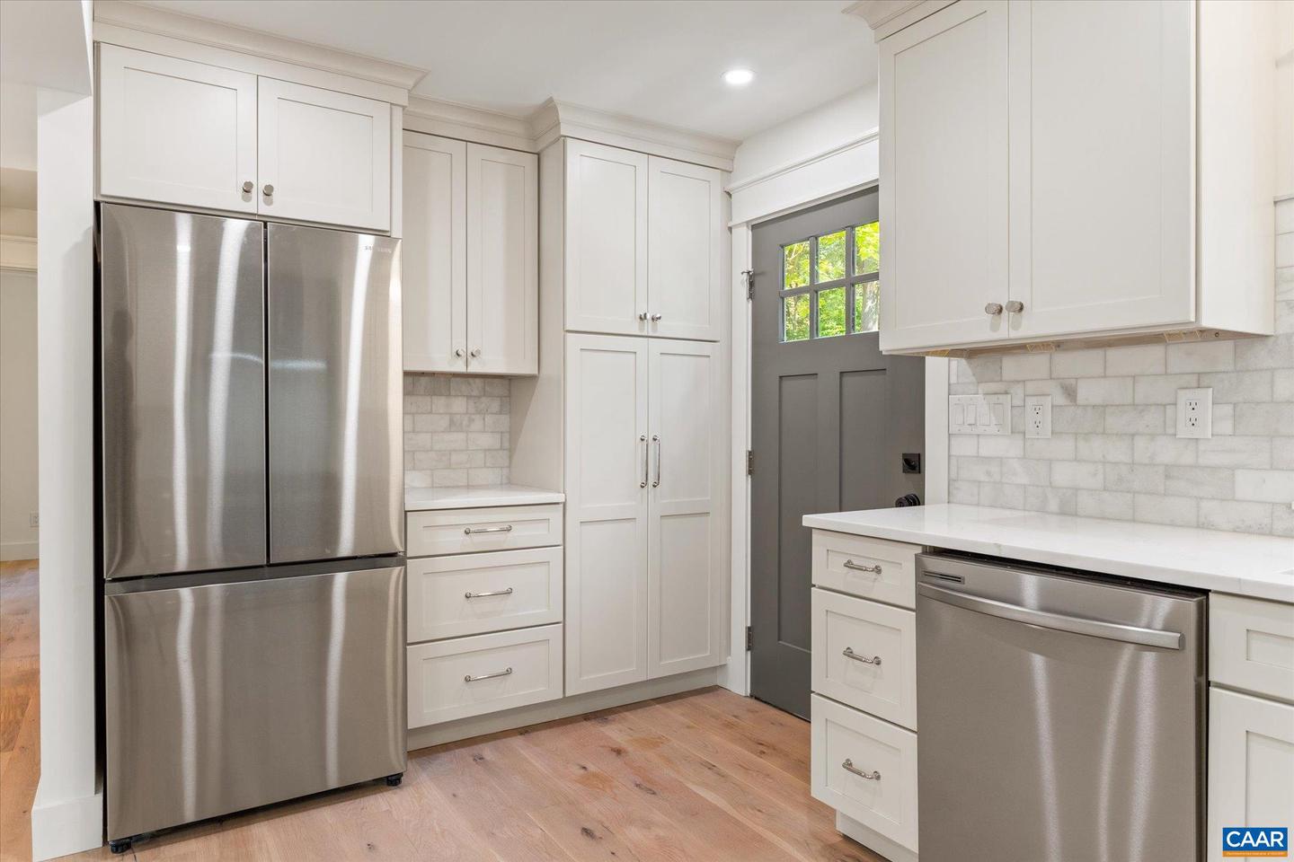 1614 CAMBRIDGE CIR, CHARLOTTESVILLE, Virginia 22903, 3 Bedrooms Bedrooms, ,2 BathroomsBathrooms,Residential,For sale,1614 CAMBRIDGE CIR,669250 MLS # 669250