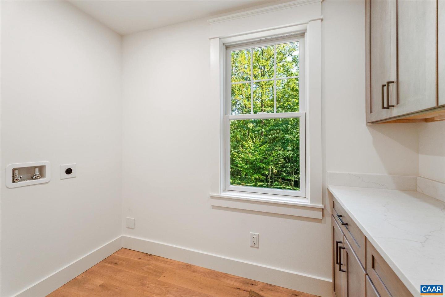 1614 CAMBRIDGE CIR, CHARLOTTESVILLE, Virginia 22903, 3 Bedrooms Bedrooms, ,2 BathroomsBathrooms,Residential,For sale,1614 CAMBRIDGE CIR,669250 MLS # 669250