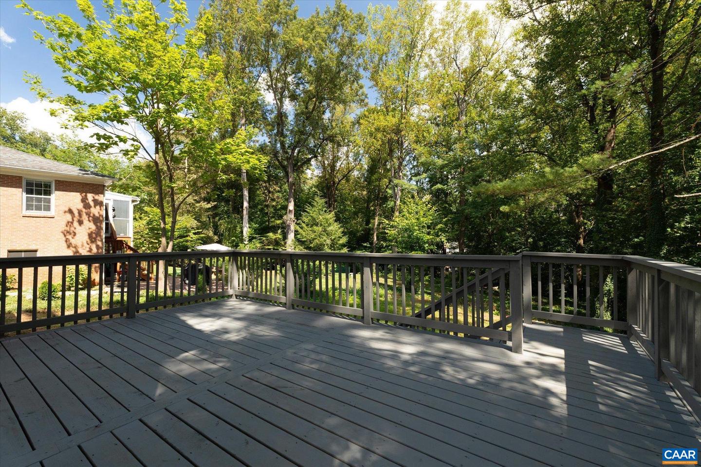 1614 CAMBRIDGE CIR, CHARLOTTESVILLE, Virginia 22903, 3 Bedrooms Bedrooms, ,2 BathroomsBathrooms,Residential,For sale,1614 CAMBRIDGE CIR,669250 MLS # 669250