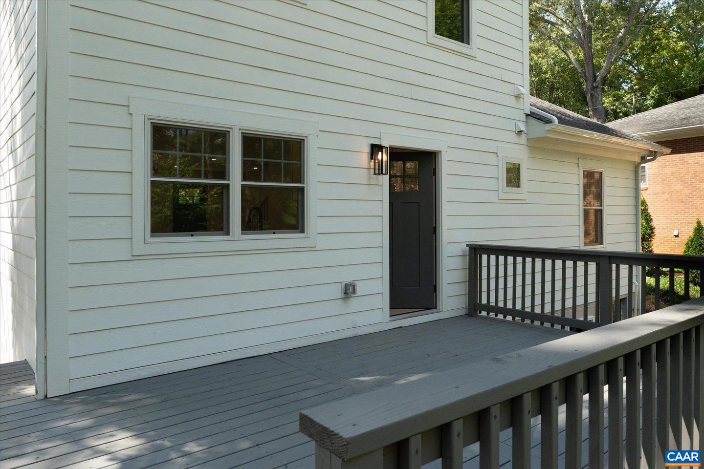 1614 CAMBRIDGE CIR, CHARLOTTESVILLE, Virginia 22903, 3 Bedrooms Bedrooms, ,2 BathroomsBathrooms,Residential,For sale,1614 CAMBRIDGE CIR,669250 MLS # 669250