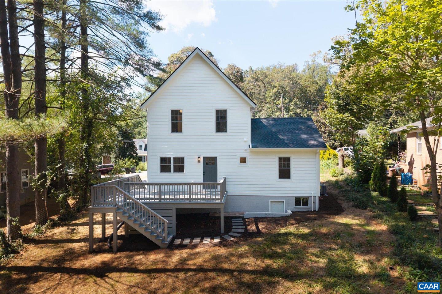 1614 CAMBRIDGE CIR, CHARLOTTESVILLE, Virginia 22903, 3 Bedrooms Bedrooms, ,2 BathroomsBathrooms,Residential,For sale,1614 CAMBRIDGE CIR,669250 MLS # 669250