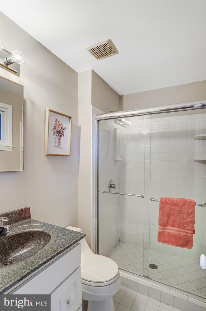 8405 THAMES ST, SPRINGFIELD, Virginia 22151, 4 Bedrooms Bedrooms, ,2 BathroomsBathrooms,Residential,For sale,8405 THAMES ST,VAFX2268796 MLS # VAFX2268796