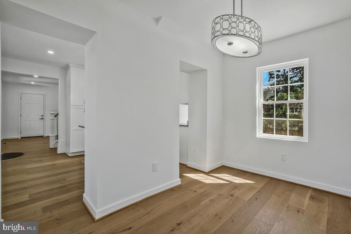 2839 MEADOW LN, FALLS CHURCH, Virginia 22042, 5 Bedrooms Bedrooms, 16 Rooms Rooms,3 BathroomsBathrooms,Residential,For sale,2839 MEADOW LN,VAFX2268808 MLS # VAFX2268808