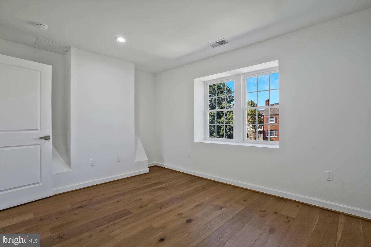 2839 MEADOW LN, FALLS CHURCH, Virginia 22042, 5 Bedrooms Bedrooms, 16 Rooms Rooms,3 BathroomsBathrooms,Residential,For sale,2839 MEADOW LN,VAFX2268808 MLS # VAFX2268808