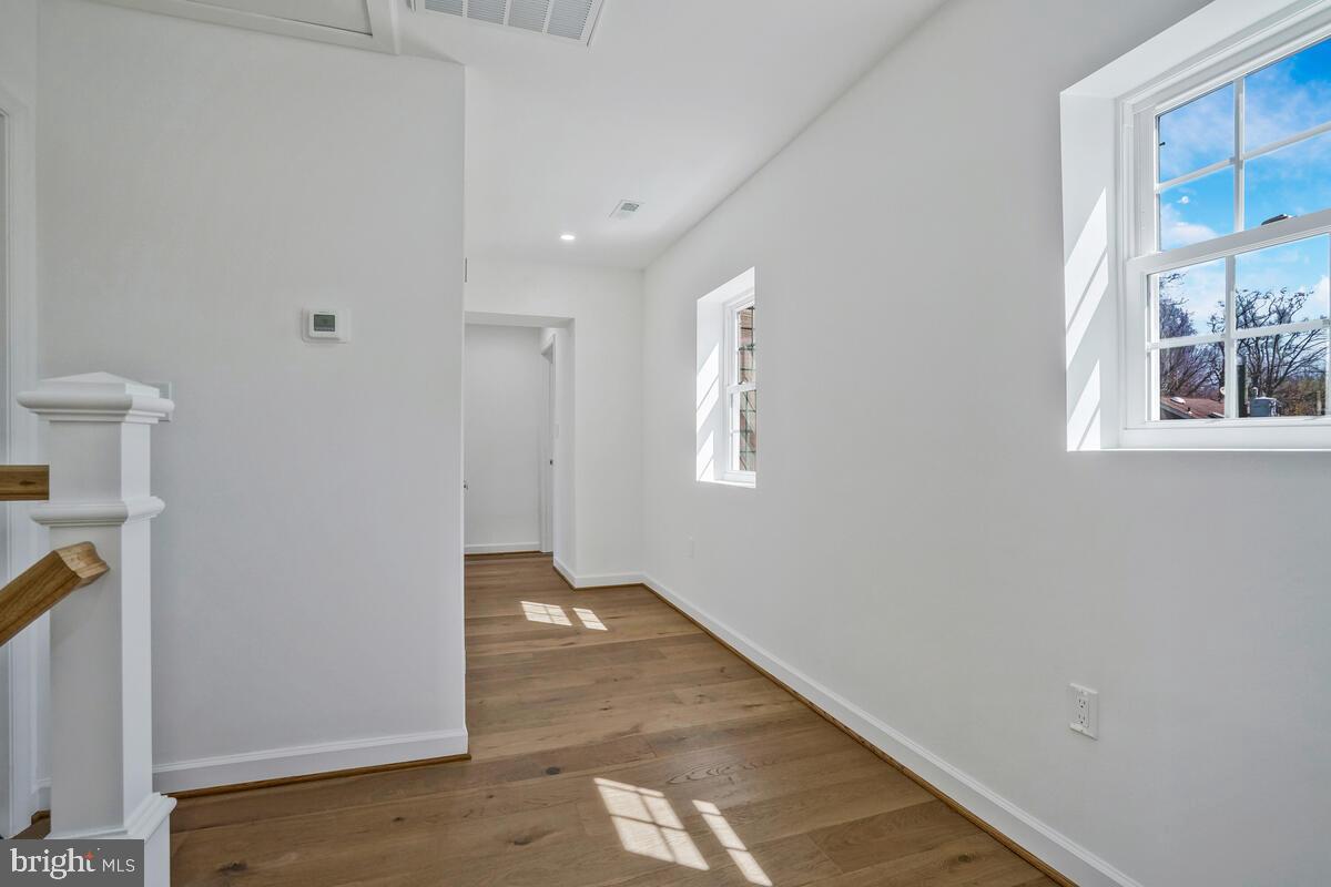 2839 MEADOW LN, FALLS CHURCH, Virginia 22042, 5 Bedrooms Bedrooms, 16 Rooms Rooms,3 BathroomsBathrooms,Residential,For sale,2839 MEADOW LN,VAFX2268808 MLS # VAFX2268808