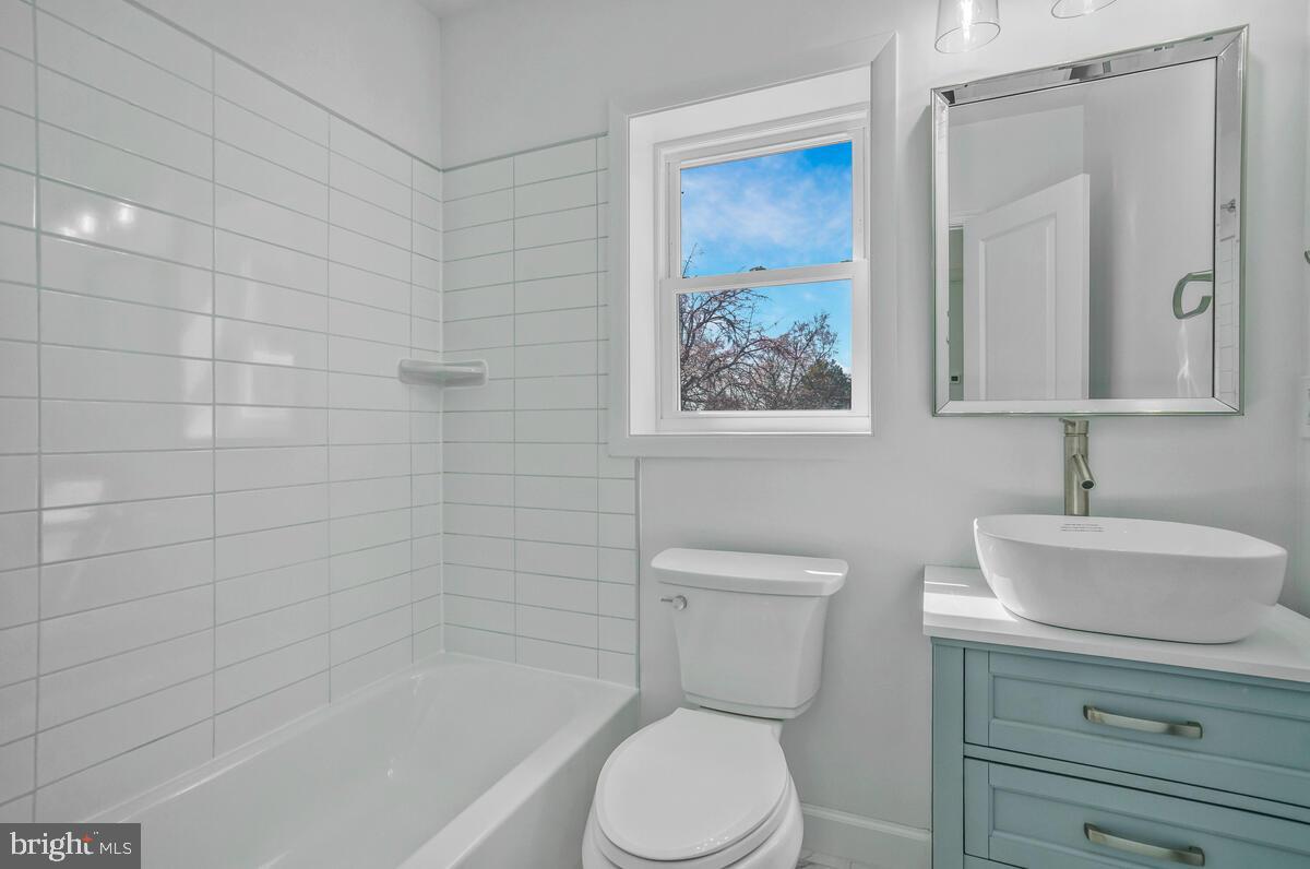 2839 MEADOW LN, FALLS CHURCH, Virginia 22042, 5 Bedrooms Bedrooms, 16 Rooms Rooms,3 BathroomsBathrooms,Residential,For sale,2839 MEADOW LN,VAFX2268808 MLS # VAFX2268808