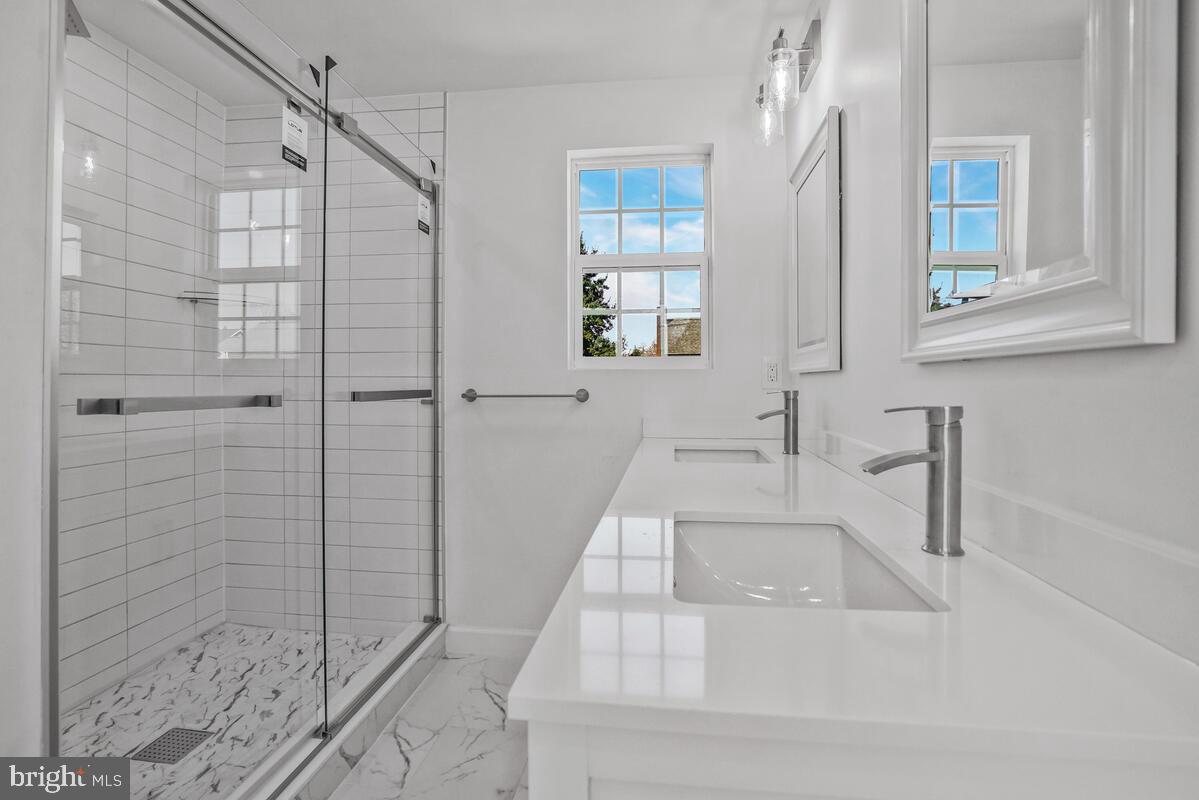 2839 MEADOW LN, FALLS CHURCH, Virginia 22042, 5 Bedrooms Bedrooms, 16 Rooms Rooms,3 BathroomsBathrooms,Residential,For sale,2839 MEADOW LN,VAFX2268808 MLS # VAFX2268808