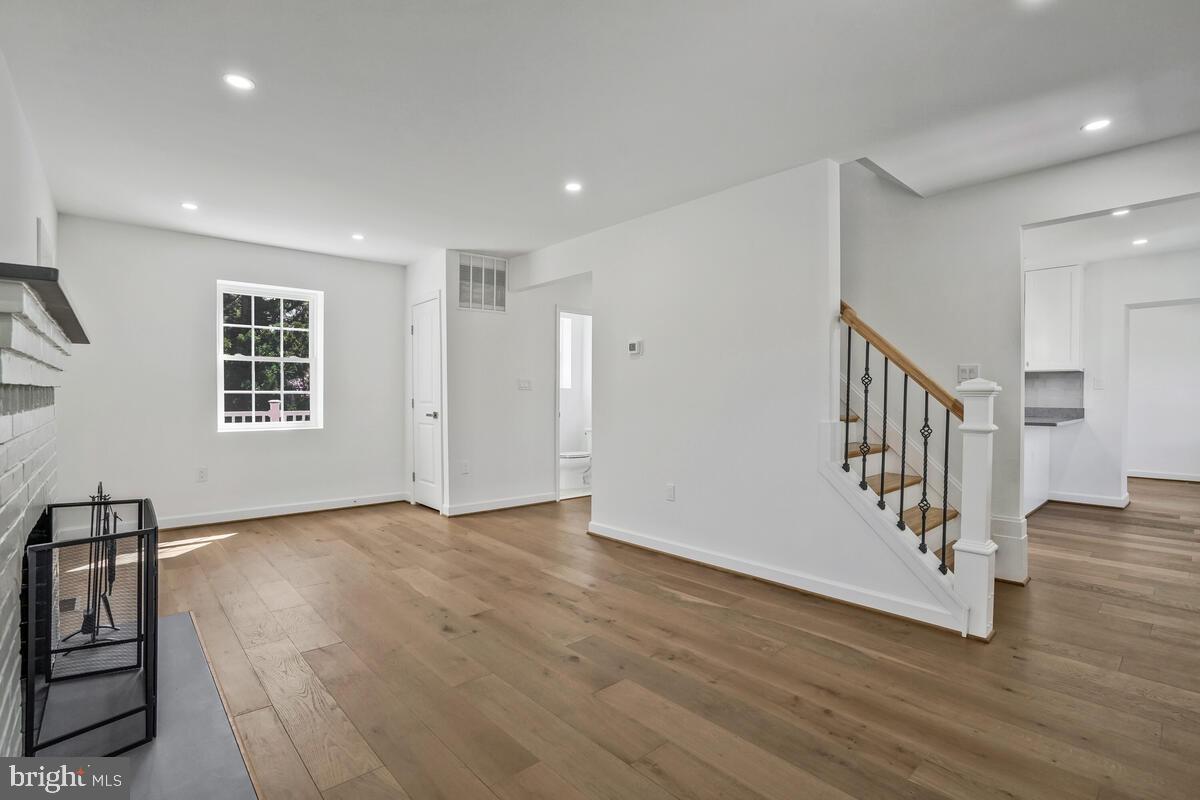 2839 MEADOW LN, FALLS CHURCH, Virginia 22042, 5 Bedrooms Bedrooms, 16 Rooms Rooms,3 BathroomsBathrooms,Residential,For sale,2839 MEADOW LN,VAFX2268808 MLS # VAFX2268808