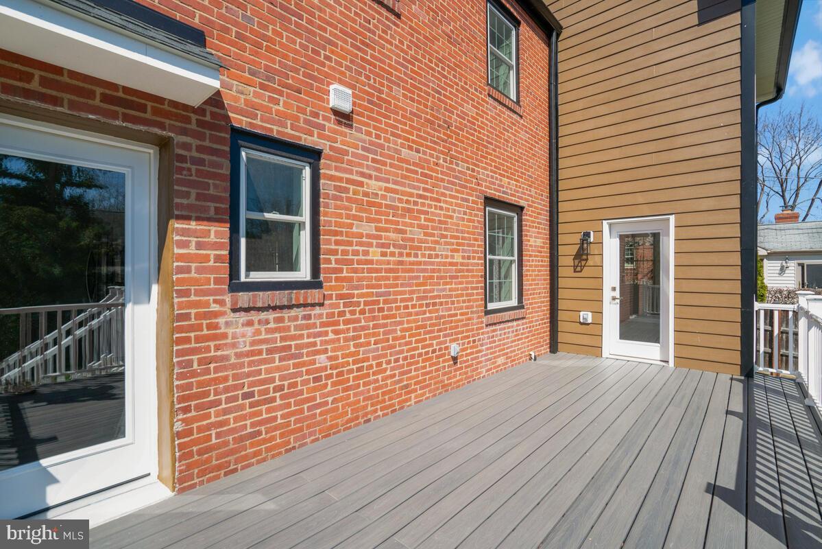 2839 MEADOW LN, FALLS CHURCH, Virginia 22042, 5 Bedrooms Bedrooms, 16 Rooms Rooms,3 BathroomsBathrooms,Residential,For sale,2839 MEADOW LN,VAFX2268808 MLS # VAFX2268808