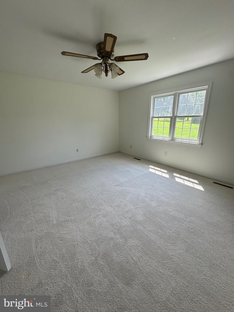 4000 LATHAM DR, HAYMARKET, Virginia 20169, 4 Bedrooms Bedrooms, ,3 BathroomsBathrooms,Residential,For sale,4000 LATHAM DR,VAPW2104518 MLS # VAPW2104518 4000 LATHAM DR, HAYMARKET, Virginia 20169, 4 Bedrooms Bedrooms, ,3 BathroomsBathrooms,Residential,For sale,4000 LATHAM DR,VAPW2104518 MLS # VAPW2104518