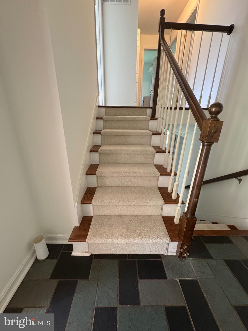 4000 LATHAM DR, HAYMARKET, Virginia 20169, 4 Bedrooms Bedrooms, ,3 BathroomsBathrooms,Residential,For sale,4000 LATHAM DR,VAPW2104518 MLS # VAPW2104518 4000 LATHAM DR, HAYMARKET, Virginia 20169, 4 Bedrooms Bedrooms, ,3 BathroomsBathrooms,Residential,For sale,4000 LATHAM DR,VAPW2104518 MLS # VAPW2104518