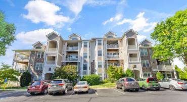 502 SUNSET VIEW TER SE #106, LEESBURG, Virginia 20175, 2 Bedrooms Bedrooms, ,2 BathroomsBathrooms,Residential,For sale,502 SUNSET VIEW TER SE #106,VALO2107326 MLS # VALO2107326